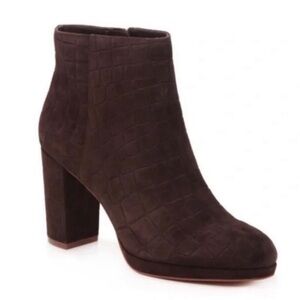 Vince Camuto Women's Isanna Bootie in Blackbear Suede Crocodile Sz 8.5